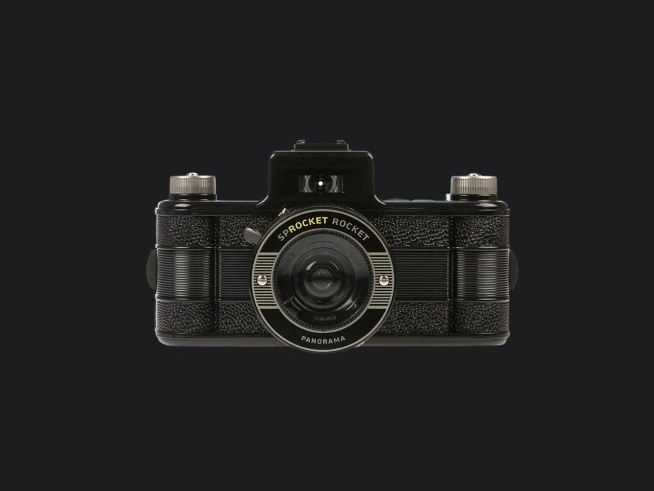 Kamera fotografi film Lomography Sprocket Rocket 35mm