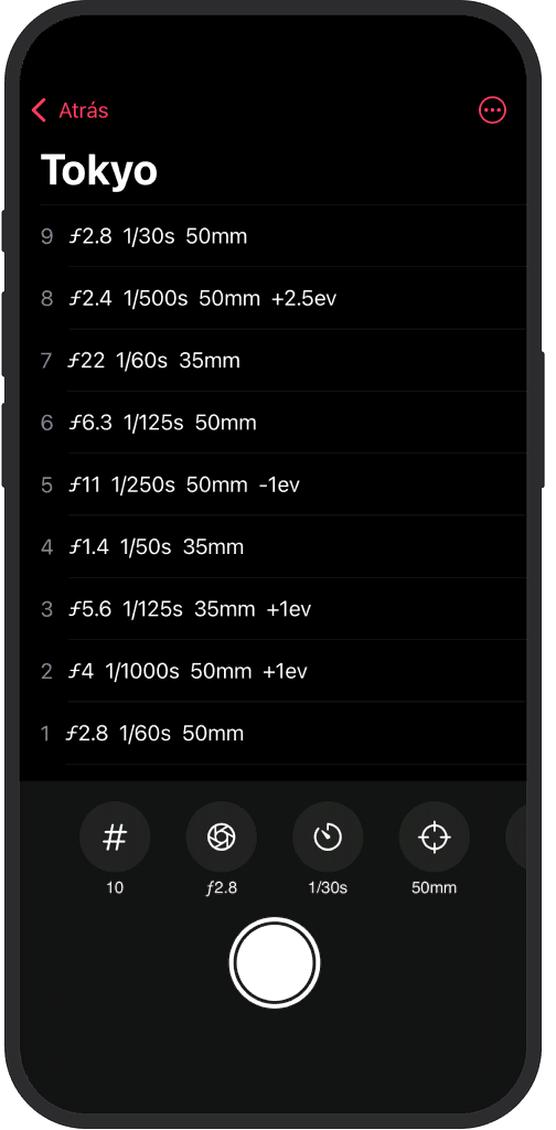 Pantalla iOS mostrando ajustes detallados (cámara, objetivo, película) para un carrete