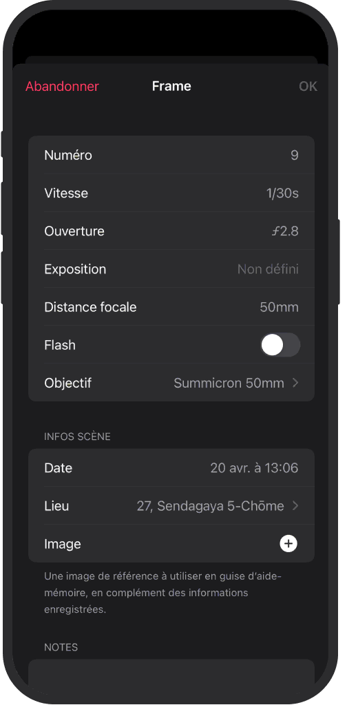 Vue des réglages dans l'app iOS avec date, notes et carte pour chaque image argentique